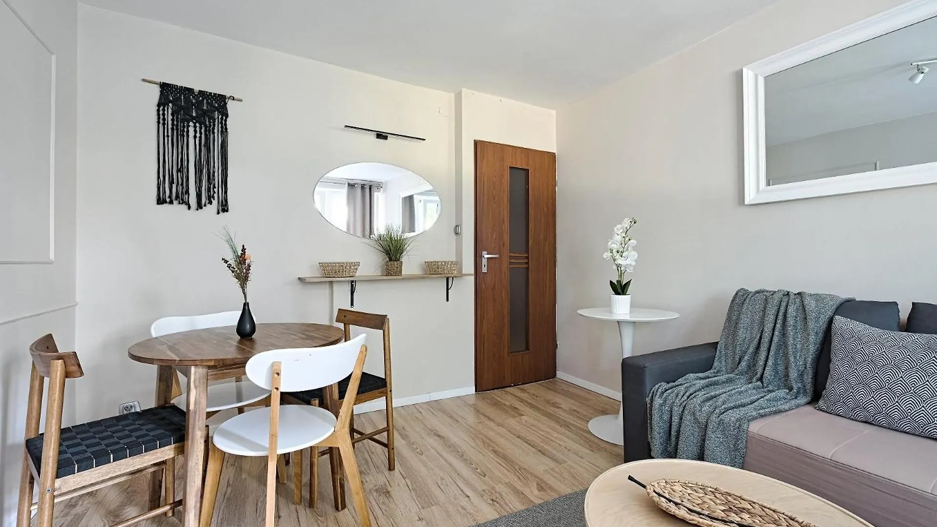 Urban Nomad Apartment Next To Palace Of Culture Warsaw
