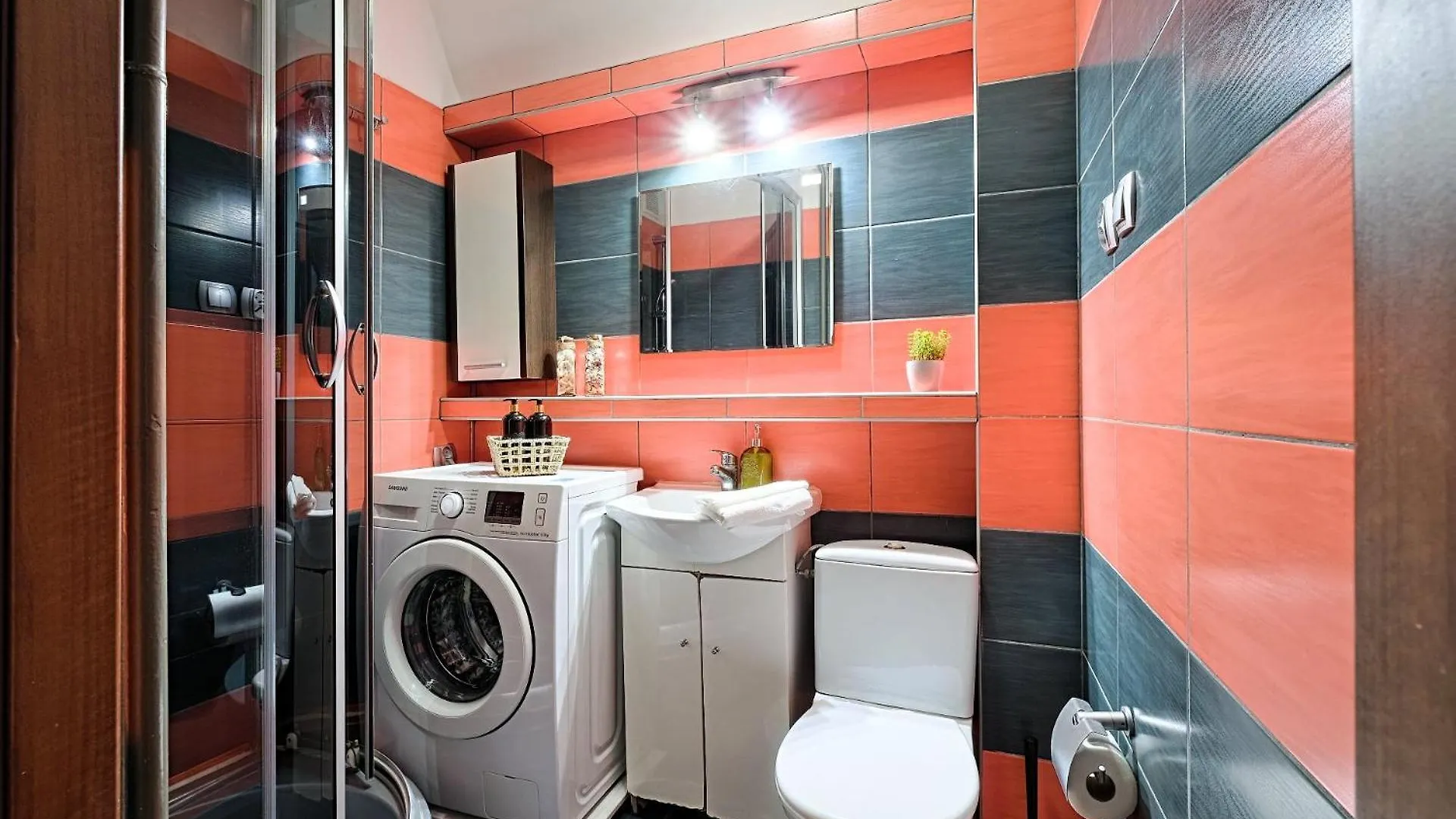 Urban Nomad Apartment Next To Palace Of Culture Warsaw Poland